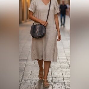 Chic Black Textured Crossbody Bag